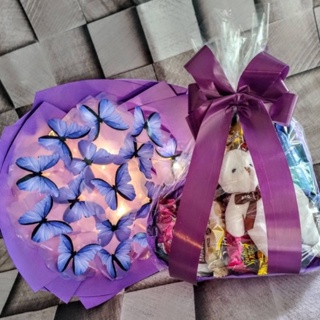 Cesta coração 14 bombons urso chaveiro+mini buquê 15 borboletas pronto para presentear(envio rápido) em Oferta na Shopee