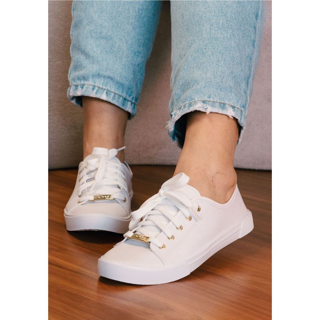 Tenis Feminino Basico Causal Moleca Branco Conforto Original Envio Imediato Super Leve Clássico em Oferta na Shopee
