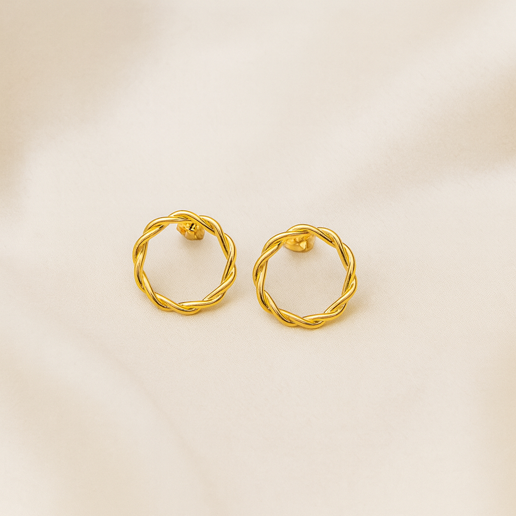 Brinco Argola Redonda Torcida Minimalista Feminino Leve e Elegante com Garantia Banhado A Ouro 18k