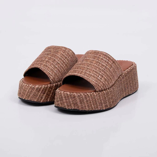 Tamanco Feminino Flatform Emma Marrom com Aplicação em Palha e Design Moderno e Confortável