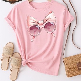 Camiseta Feminina Oversize Estampa Oculos e Laço em Oferta na Shopee