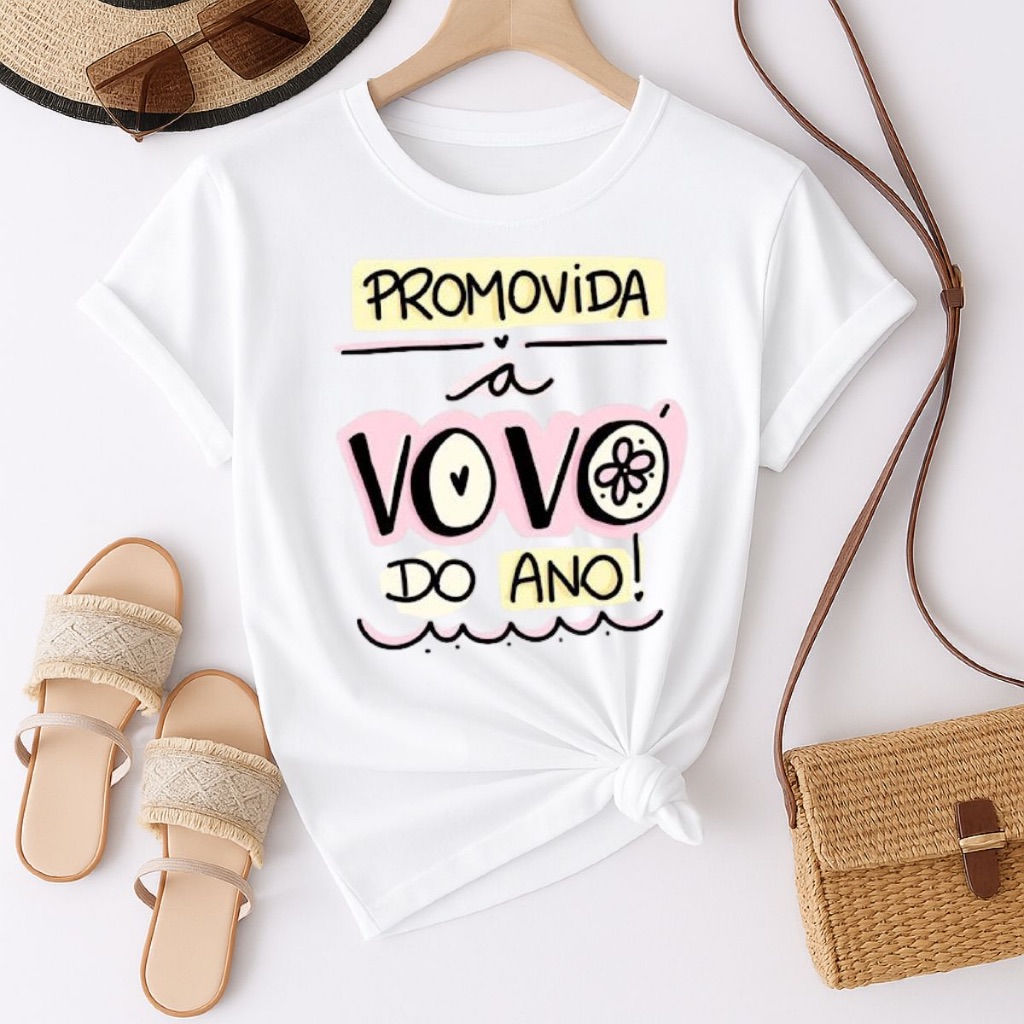 Camiseta Feminina Oversize Promovida a Vovó do ano. em Oferta na Shopee
