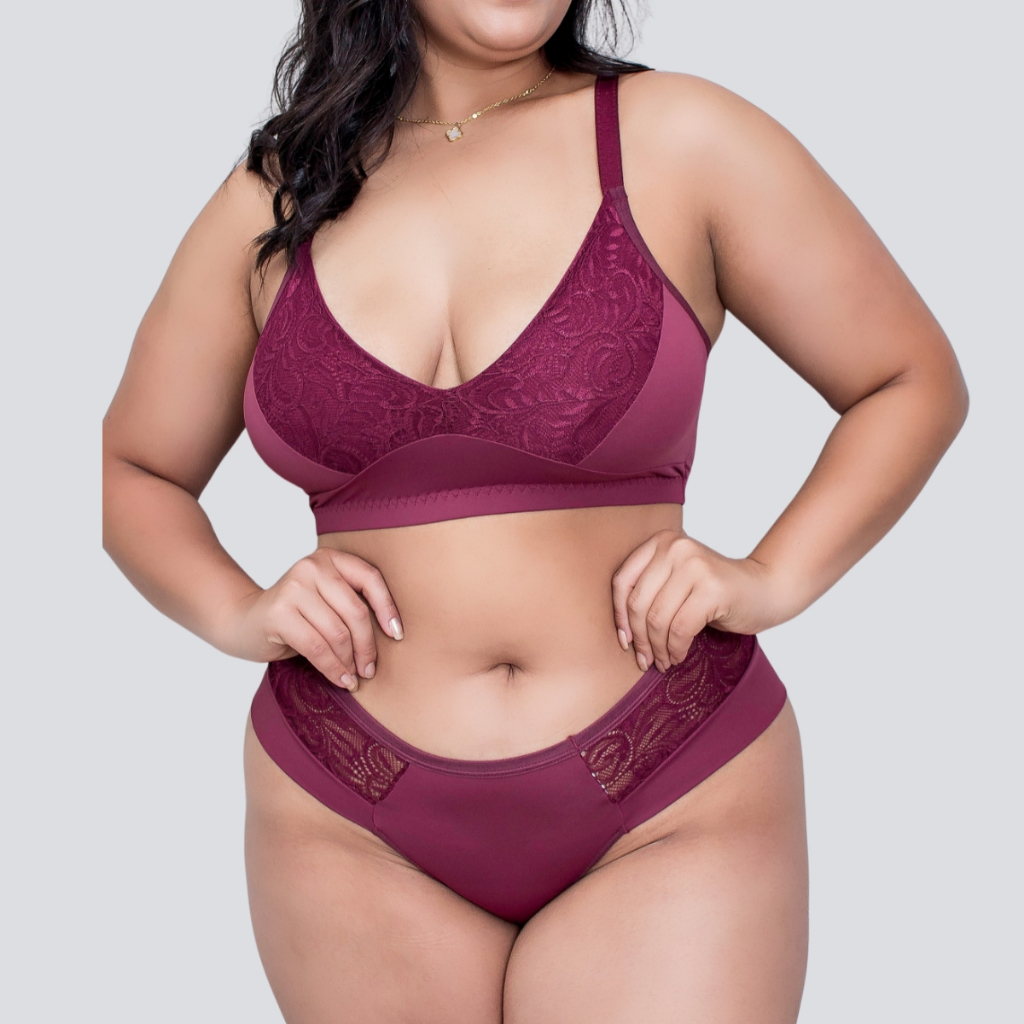 Conjunto Plus Size em Renda com Decote V Conforto e um Toque de Elegância e Sensualidade Lingerie