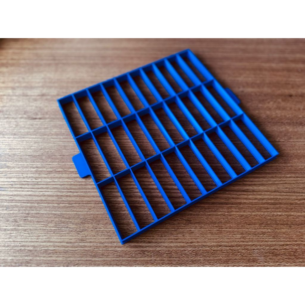Marcador de Fatia para Bolo 6,0 x 2,0 cm | Forma 20,0 x 18,0 cm | 30 cavidades em Oferta na Shopee