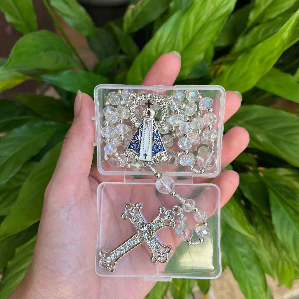 Terço Noiva Nossa Senhora Aparecida Cristal Transparente com detalhe Prata em Oferta na Shopee
