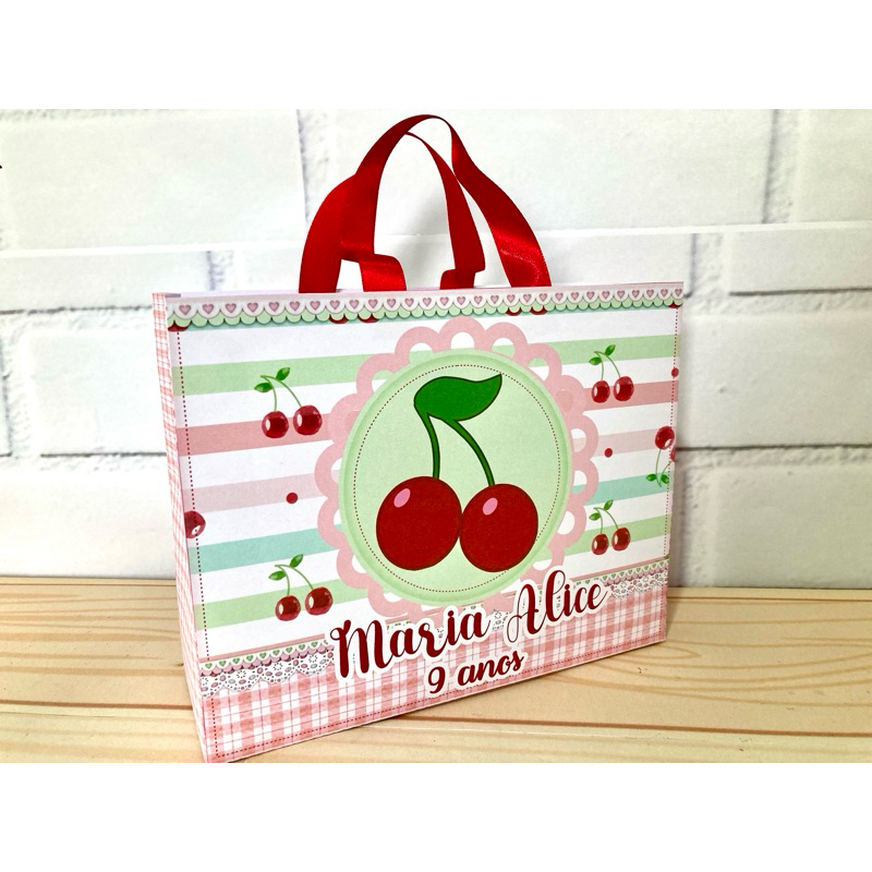 Sacolinha Supresa Cerejinha | Lembracinha para Aniversário Tema Cereja