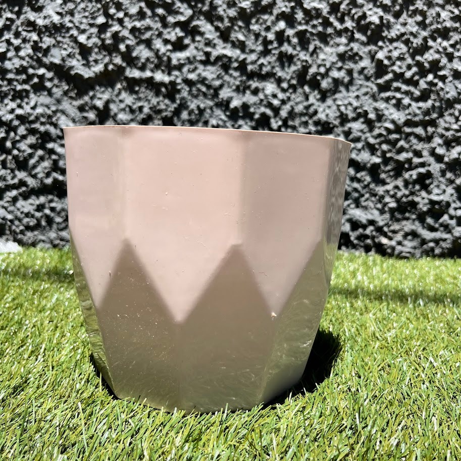 Vaso facetado médio N4 decorativo para plantas e ideal para centro de mesa casa sala cozinha em Oferta na Shopee