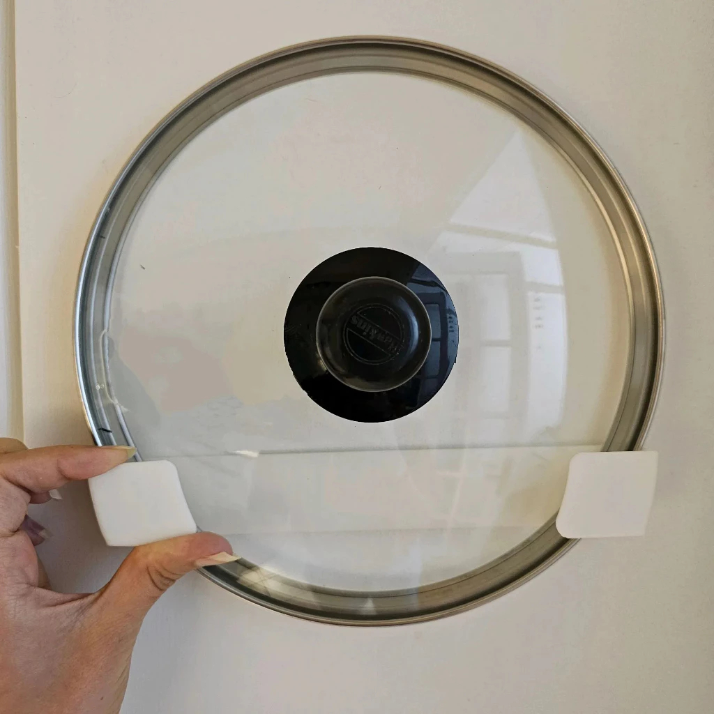 Suporte para Tampas de Panela – Kit 2 Peças (2 Médio ) com Fita 3M Ultra Resistent em Oferta na Shopee