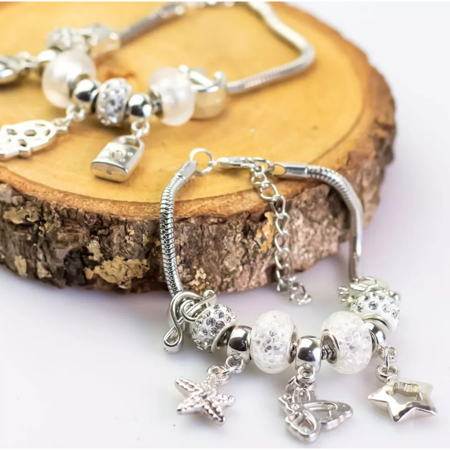 Pulseira Feminina em Aço Inox com Berloque PU Delicada em Oferta na Shopee