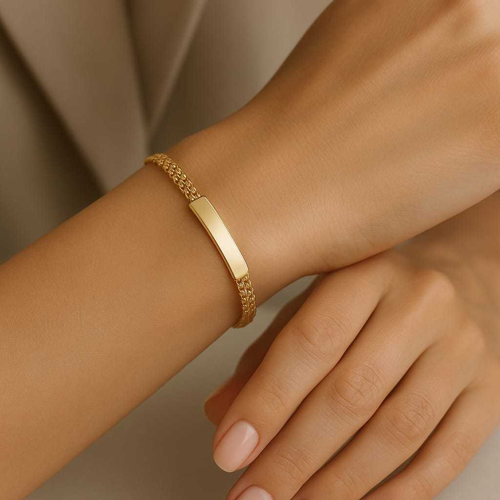 Pulseira Placa Personalizável  Folheada a Ouro 18K Feminina Semijoia Dourada Romanne Luxo