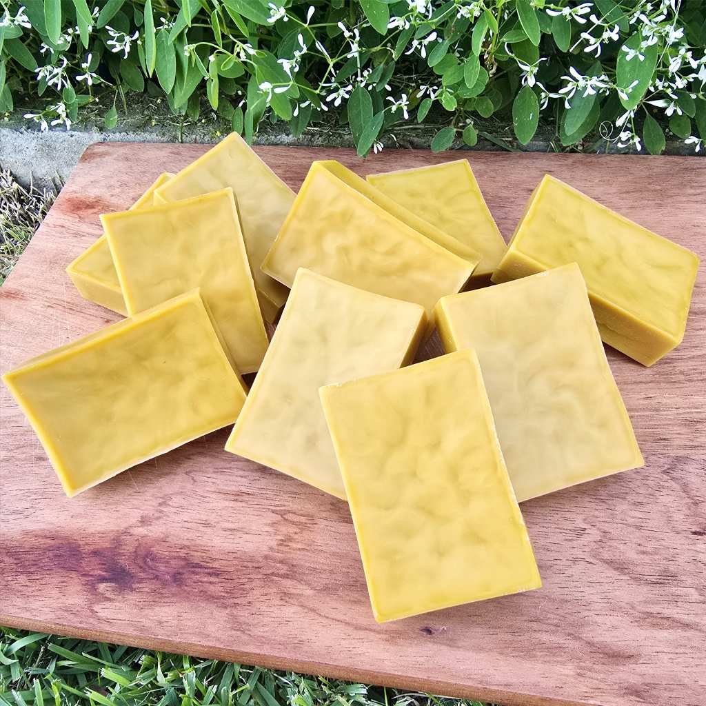 CERA DE ABELHA APIS 100% PURA EM BARRA 80G