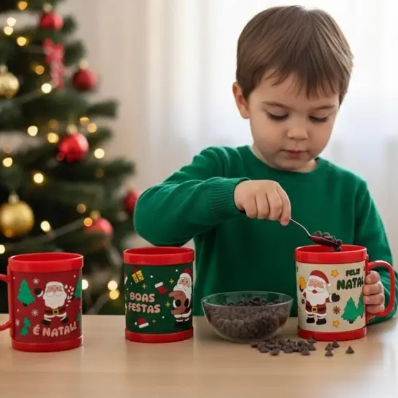 kit 2 Caneca Natalina Wincy 3D – Plástico Resistente, Tema de Natal, Decoração e Presente