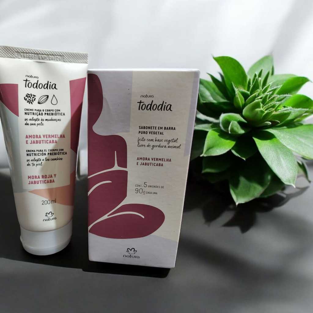 Kit Tododia Amora Vermelha e Jabuticaba sabonete e hidratante
