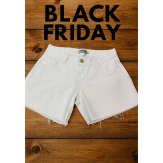 Shorts feminino branco em brim/sarja