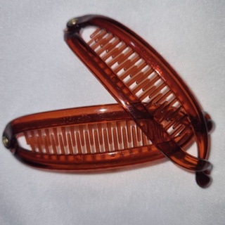Kit 2 grampos de cabelo em forma de peixe grampos clipe banana vertical. em Oferta na Shopee
