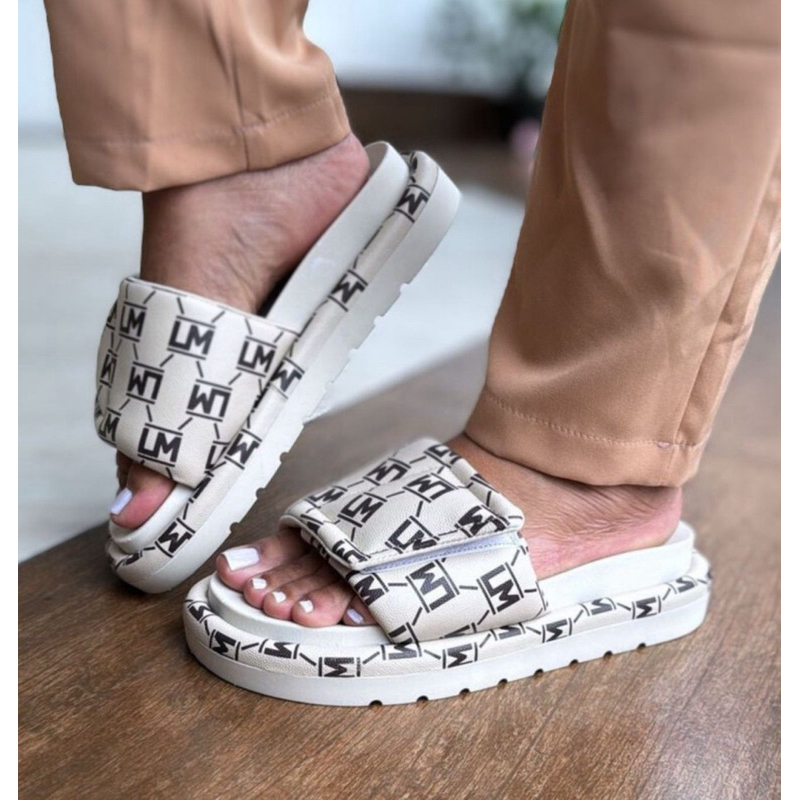 slide feminina com regulagem em velcro macia LM