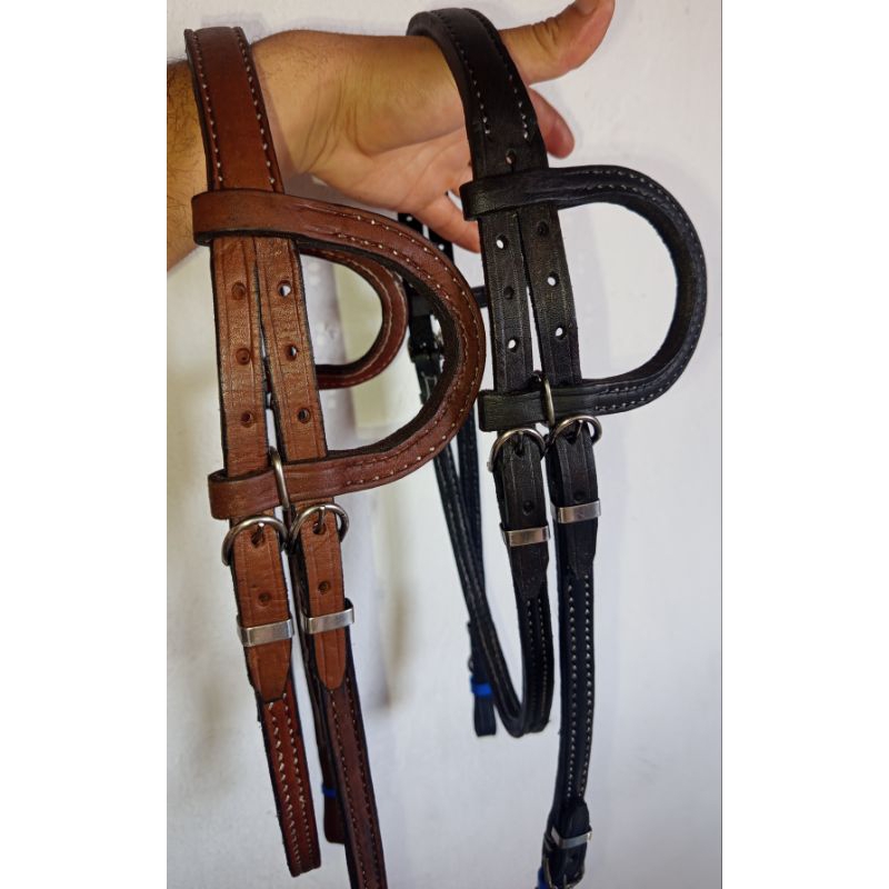 cabeçada de orelha vaquejada preta e marrom óleada profissional couro em Oferta na Shopee