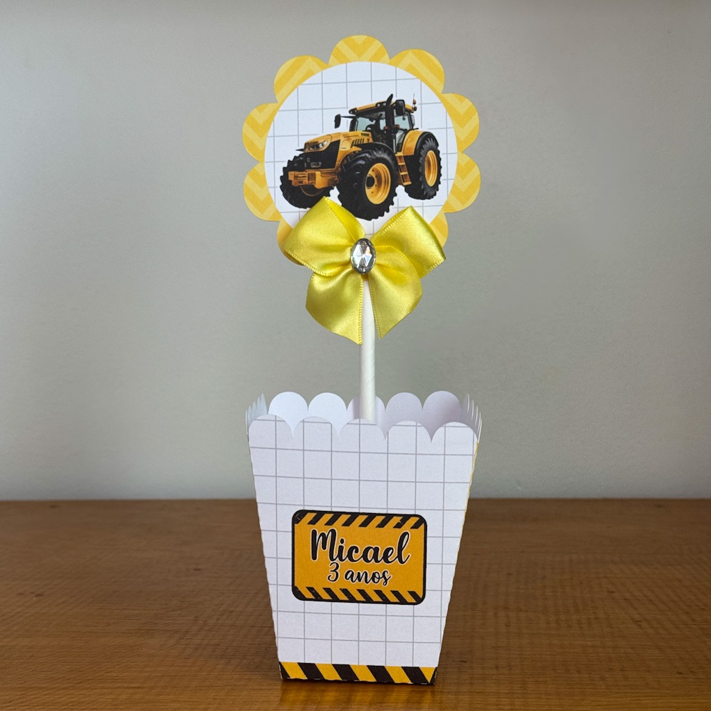 Kit Centro de mesa -  Trator  | Personalizado | Enfeite Cachepô | Decoração - PEGUE E MONTE - festa