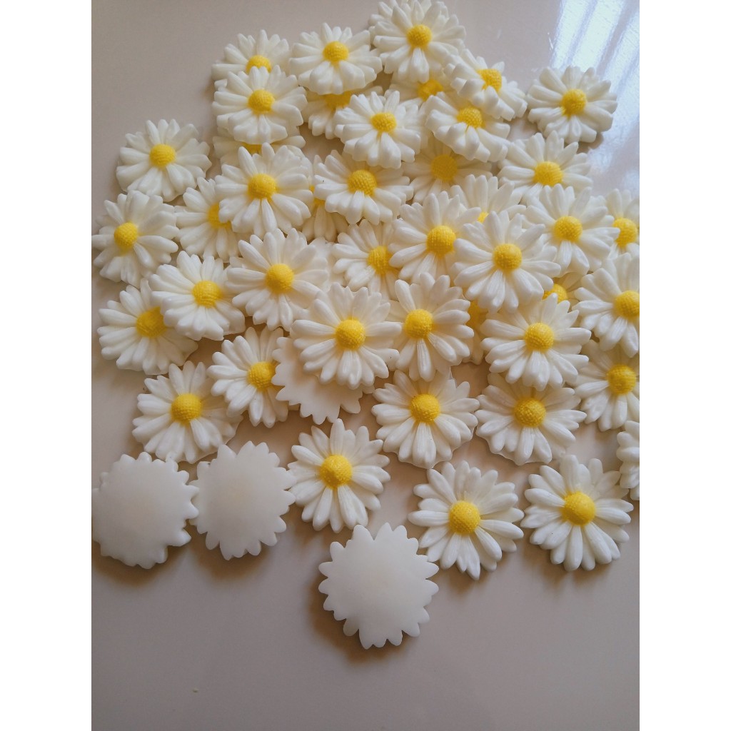 kit 40 unidades de sabonete artesanal, formato margarida, para mimo ou lembrancinha em Oferta na Shopee