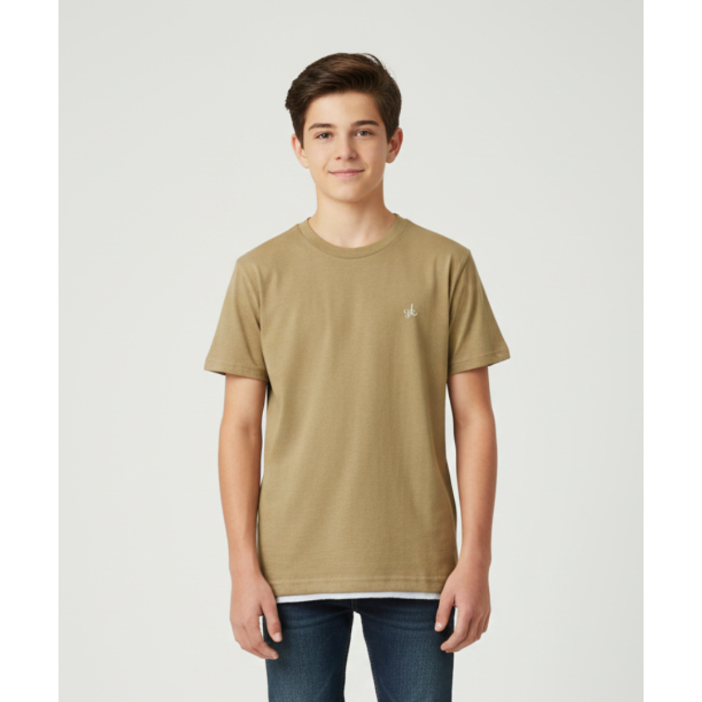 Blusa Meia Malha Verão Menino Juvenil- Tamanhos 8, 10, 12, 14 E 16 Anos Com Barra Sobreposta Bordado