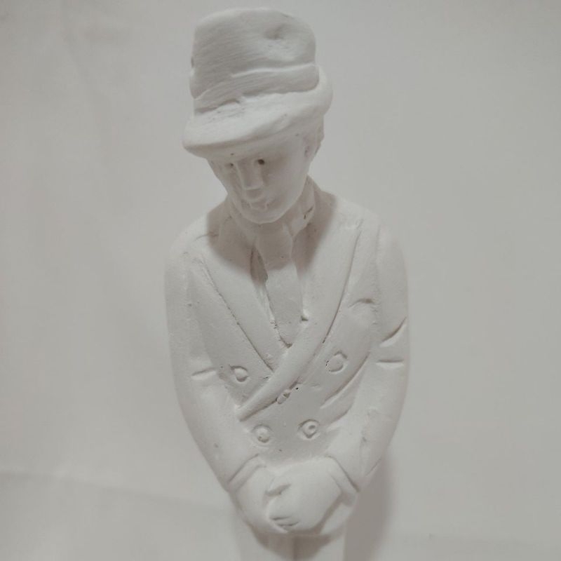 Zé Pilintra em Gesso Cru - 17cm