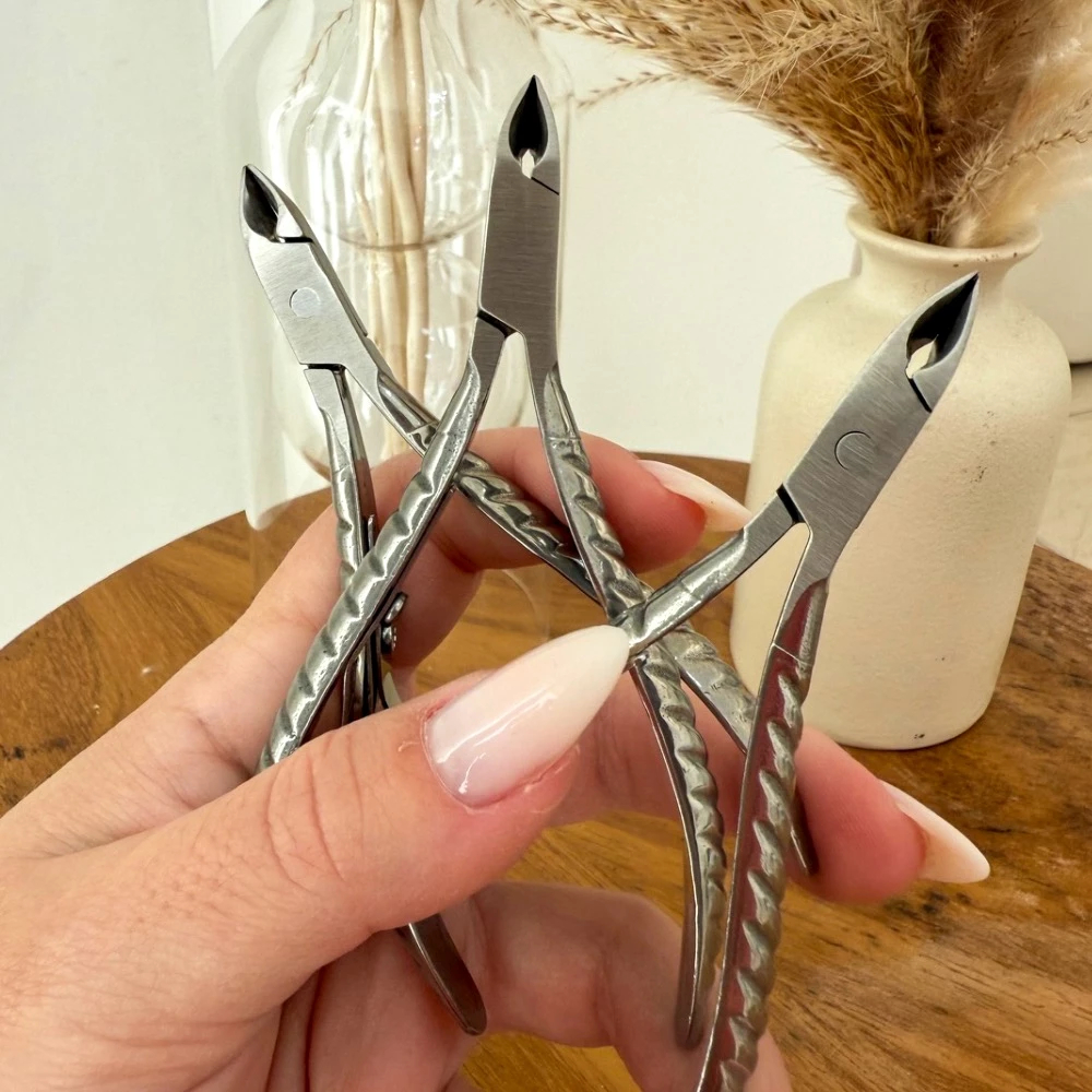 Kit 2 Alicates para Unha Profissional Premium Cutícula Manicure Ferramenta Pedicure Esmaltacao em Oferta na Shopee