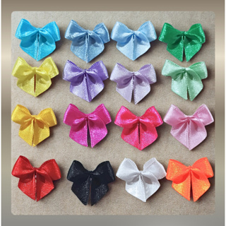 Laços de Cetim N2 2x2 cm - 50 ou 100 Unidades - Misto / Cores Variadas em Oferta na Shopee