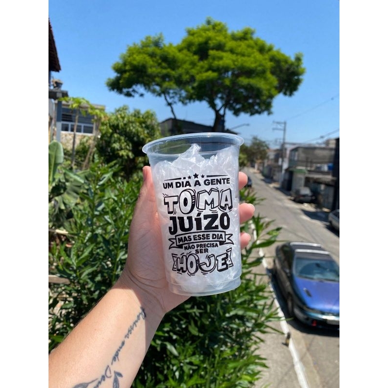 Copos Descartáveis 700ml Personalizados para adega, bares e eventos e muito mais em Oferta na Shopee