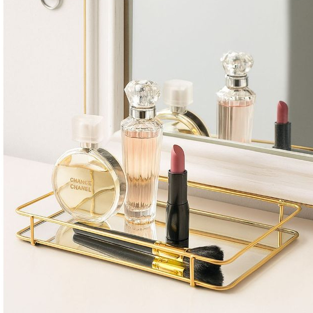 Bandeja Dani Dourada Decorativa de Metal e Base de Espelho 20x30cm para Organização de Ambientes em Oferta na Shopee