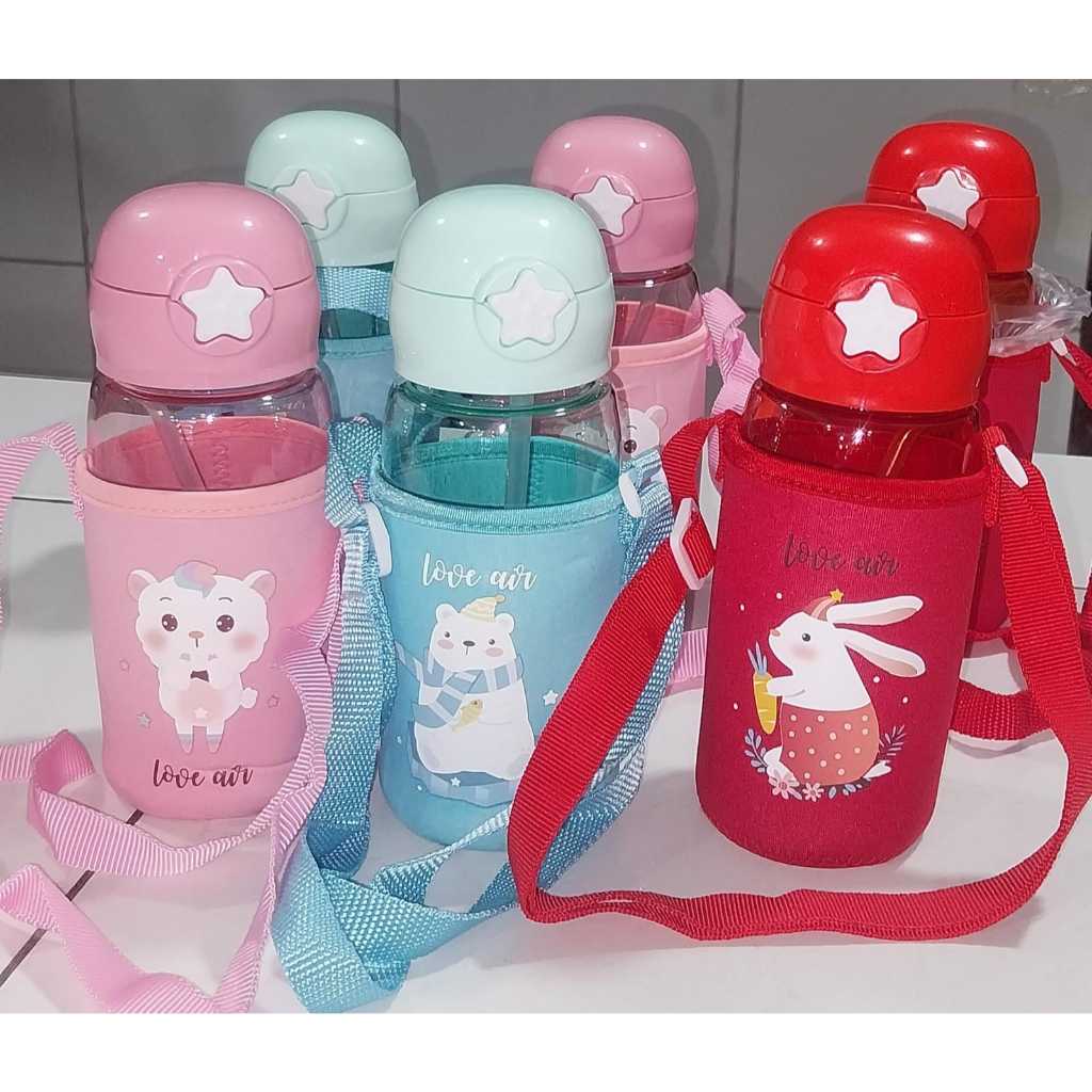 garrafa de agua  infantil com uma bolsa para por a garrafa 500ml