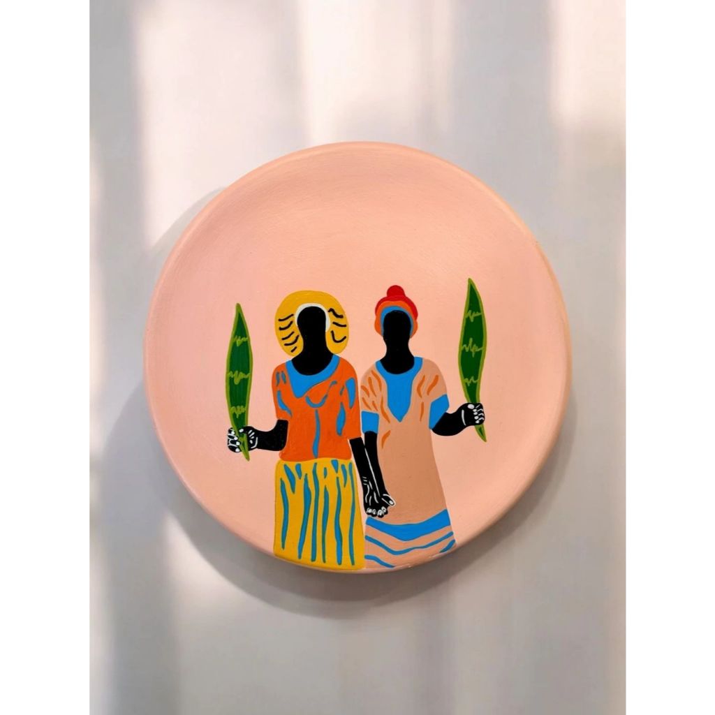 PRATO DECORATIVO TORTO ARADO COM SUPORTE PARA PENDURAR