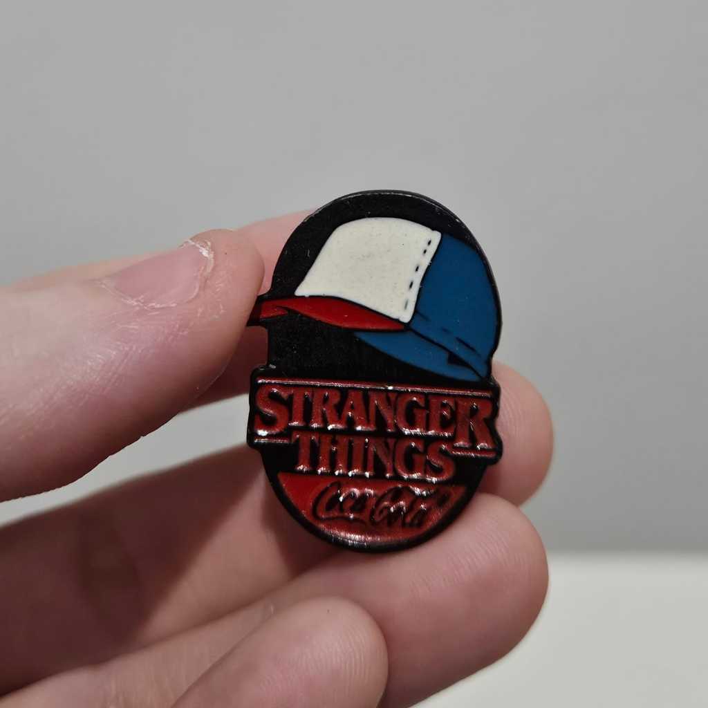 Coleção Coca-Cola | PIN Stranger Things