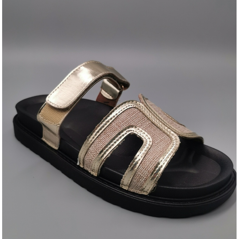 Sandália Papete Feminina Birken Metalizada Dourada Com Ajuste Antiderrapante Total Conforto Material tipo EVA