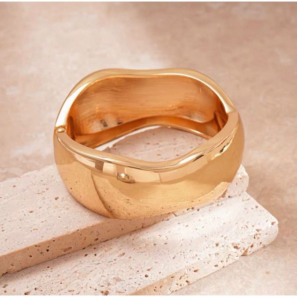 Pulseiras Douradas Elegantes - Comprar com Melhor Preço em Anéis