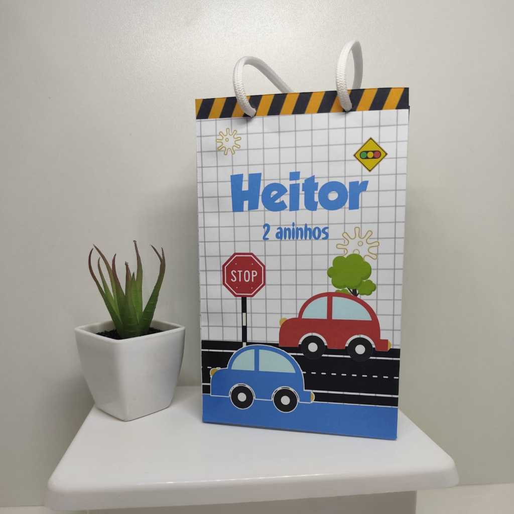 Sacolinha Surpresa Carrinhos Menino - Personalizados - Lembrancinha - Festa Infantil - Aniversário / PEGUE E MONTE