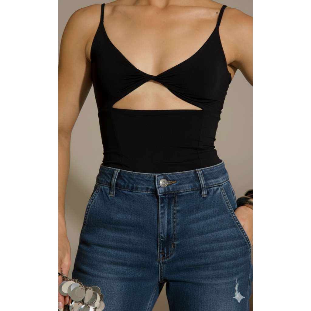 Camiseta Blusa Feminina Básica com Decote em V – Sexy, Slim, Streetwear,  Primavera/Verão, Festas em Oferta na Shopee