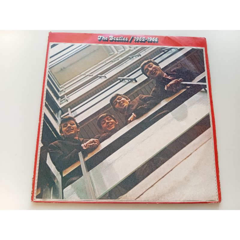 LP duplo the Beatles 1962-1966 com encartes ótimo estado vinil e capa