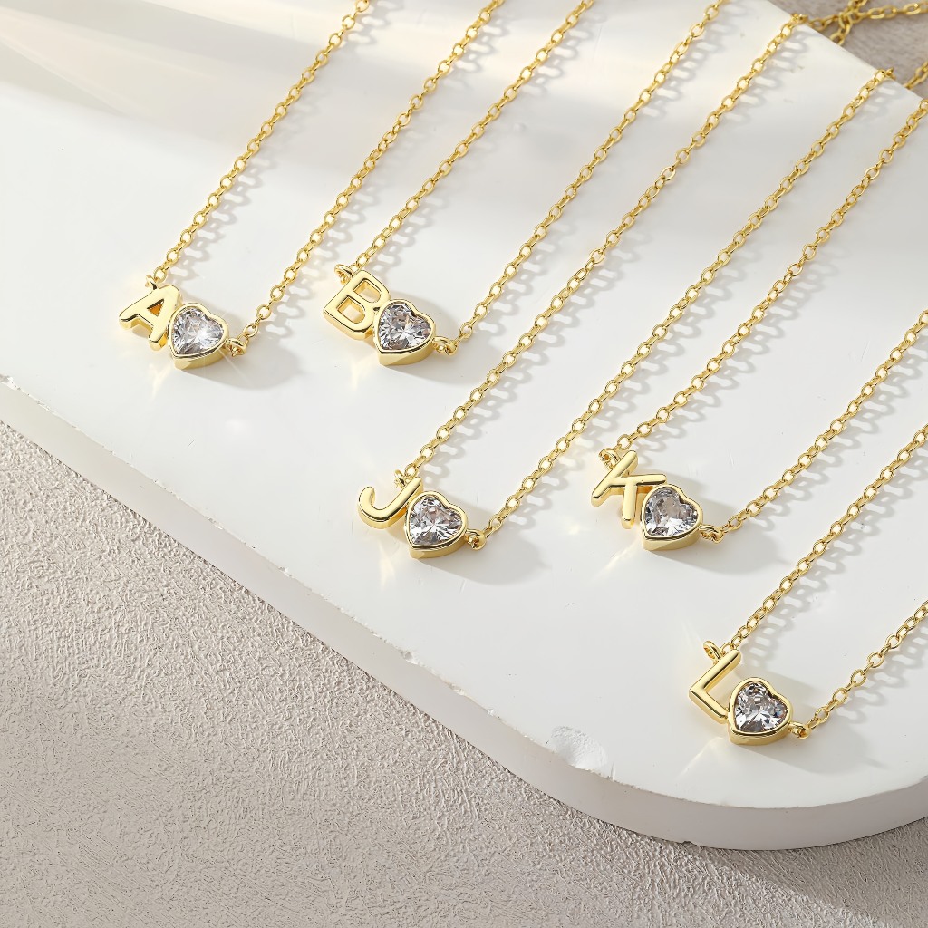Colar Feminino com Coração e Letras A-Z, Detalhes em Zircônias, Banhado a Ouro 18K ou Prata 925
