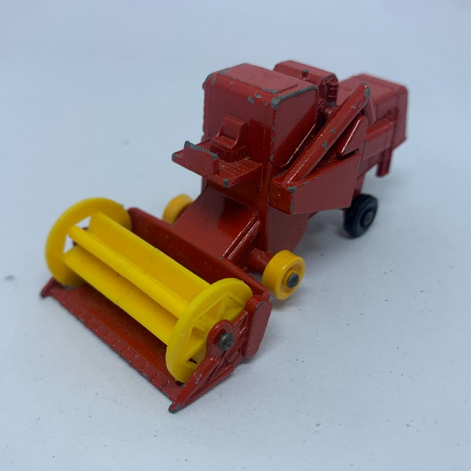 Matchbox Series N.65 Claas Combine Harvester - L70