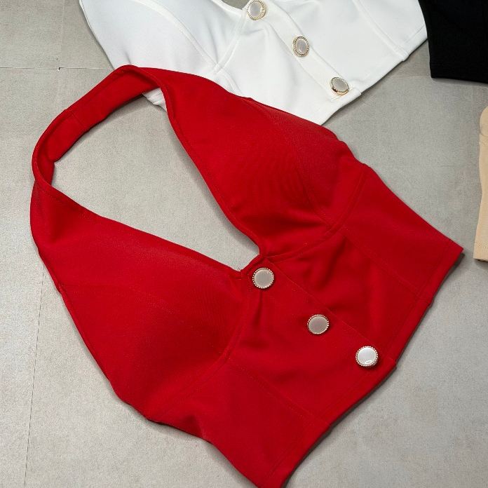 CROPPED em NEOPRENE e bojo ESTILO corselet botão perolado