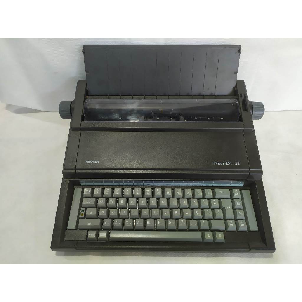 Maquina de Datilografia Eletronica Olivetti Praxis 201-II.