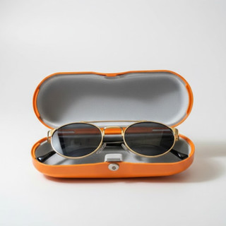 Óculos de Sol Oval Pequeno Dourado Vintage - Lente Preta Fume - Ponte Dupla / Steampunk / UV400