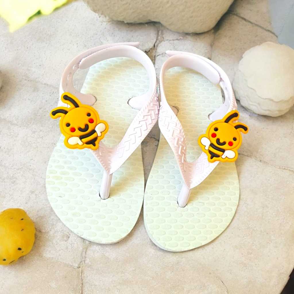 Chinelo Infantil Leve e Confortável Antiderrapante de Borracha Abelhinha Menina Menino