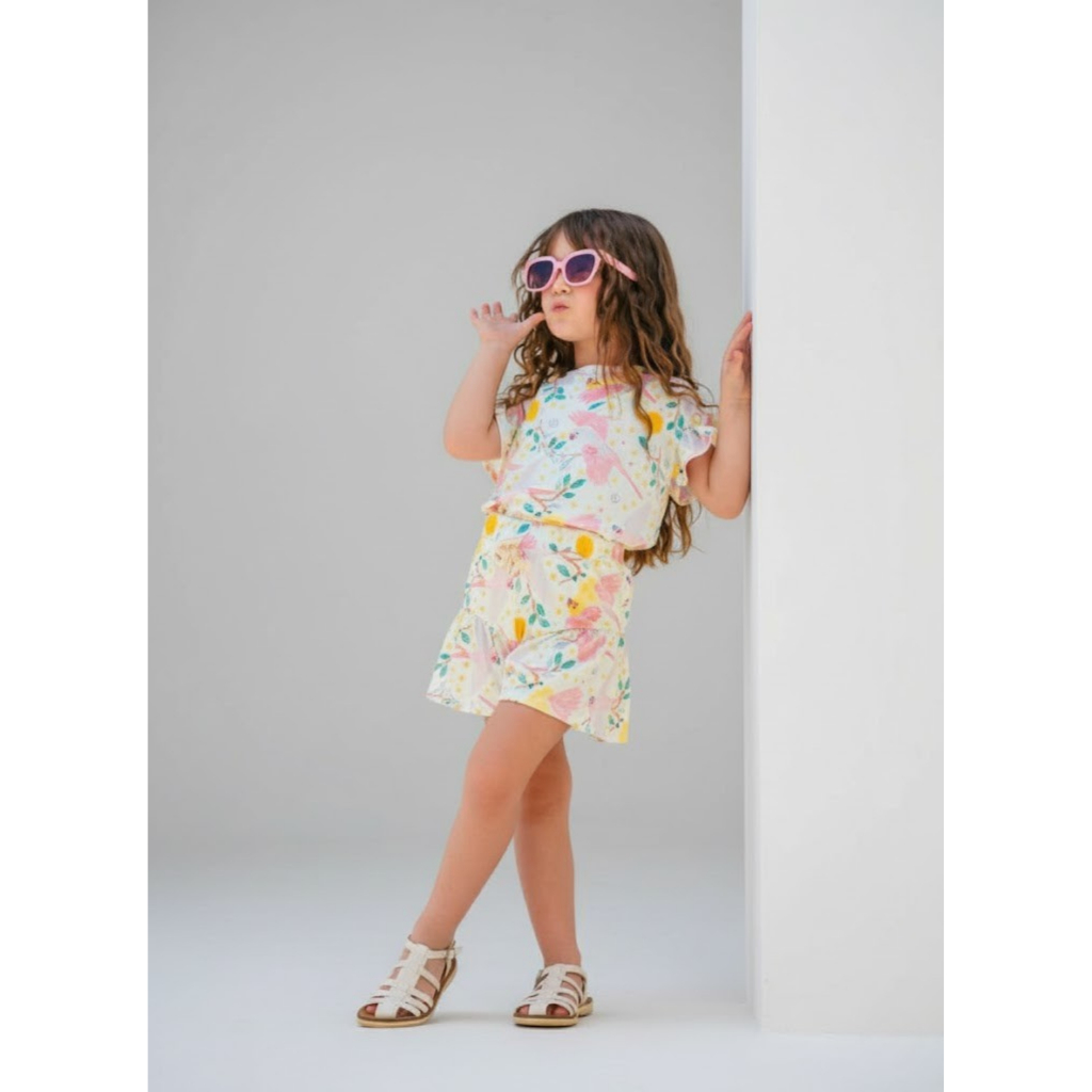 Conjunto Infantil Verão Feminino Pássaros Candy Camiseta com Babado + Short Elástico Para Meninas Tamanho 1 à 7 anos