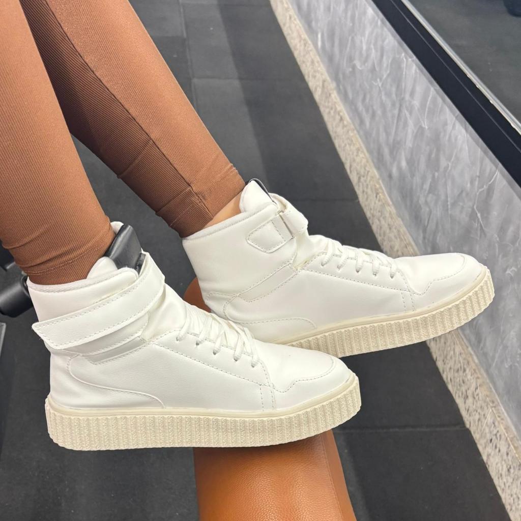 Tênis Feminino Cano Alto Botinha Para Academia Couro Sintético em Oferta na Shopee