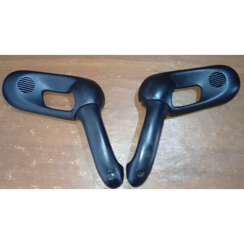 Puxador Interno de Porta – Chevrolet Corsa Wind / Corsa Classic – Original GM – Usado – Venda em Par ou Unidade