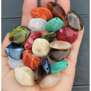 Entremeio de acrílico mesclado para montagem de colares e outros acessórios. em Oferta na Shopee