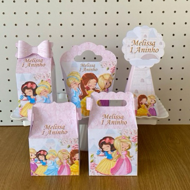PEGUE E MONTE Kit Personalizados Princesas Cute | Lembrancinha | Mesversário | Aniversário