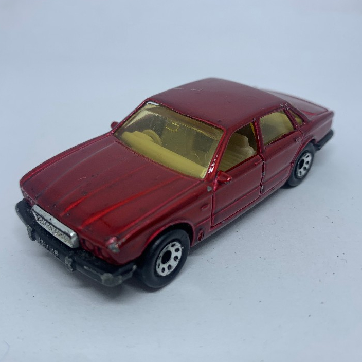 Matchbox Jaguar Xj6 - 1986 Made In Macau 1:64 - L70