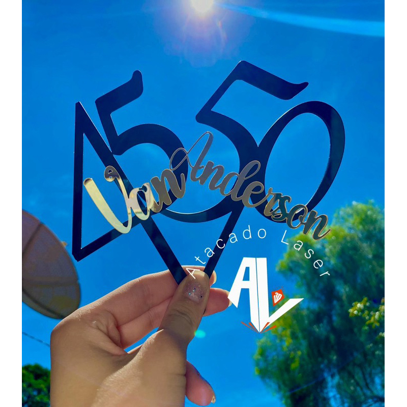 Topo de Bolo Personalizado em Acrílico Espelhado - Nome e Idade - Decoração de Festa Exclusiva